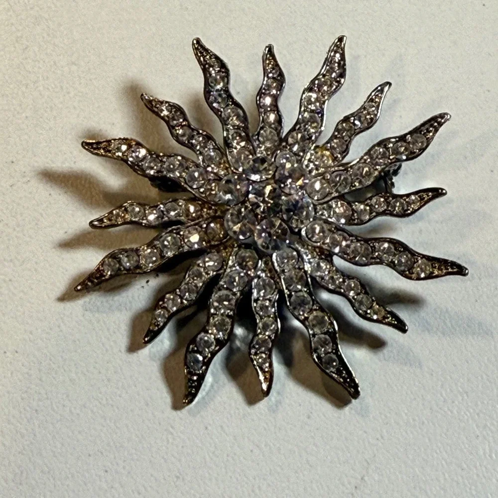 Sunburst Brooch Pin Rhinestone Celestial‎ Starburst Fashion Jewelry Gift